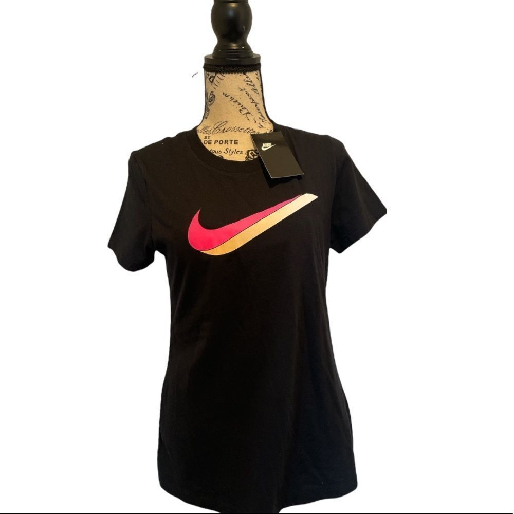 Nike Swoosh T-Shirt  